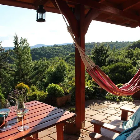 Apartman Hilltop Hideout *